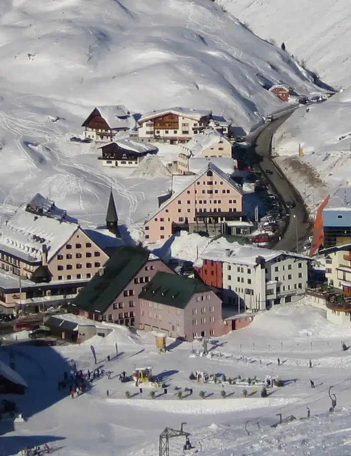 St. Christoph am Arlberg on the pass at 1,800 metres in winter St. Christoph am Arlberg in winter, on the Arlberg pass at 1,800 metres